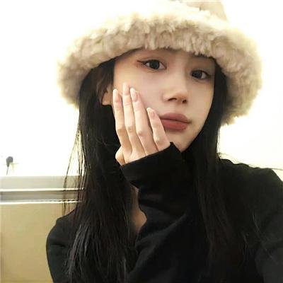 女警察
